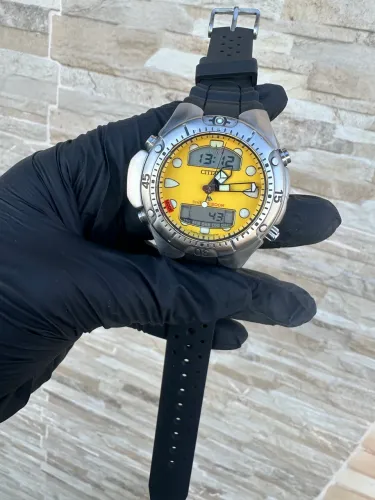 Citizen Aqualand amarelo