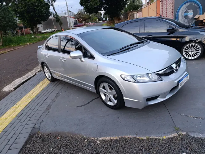 Honda Civic Sedan LXS 1.8/1.8 Flex 16V Aut. 4P 2010