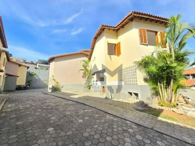 Sobrado com 3 dormitórios 1 suíte à venda, 83 m² por R$ 400.000 - Itaquera - São Paulo/SP