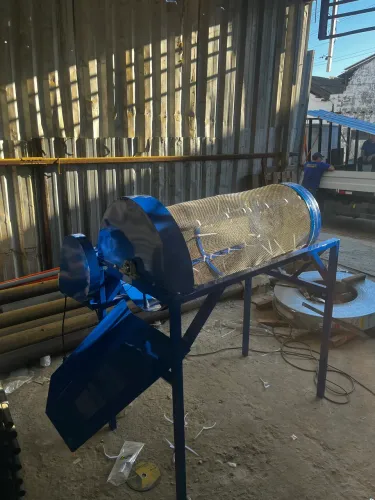 Peneira elétrica pequena! Obs temos a grande tbm 
