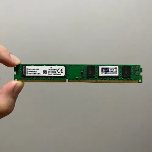Memória Ram Desktop 4GB DDR3 1333MHz Kingston verde KVR1333D3N9/4 ( 1 x 4GB )