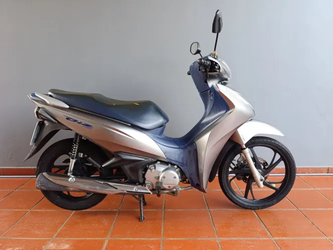 Biz 125i 20/20 cinza