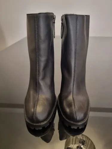 Bota de Couro Schutz 