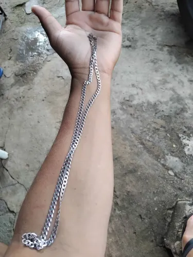 Vendo corrente de prata de 5mm e 70cm, perfeita só comprar e usar
