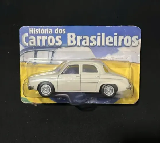Carro em Miniatura Willys Dauphine Branco