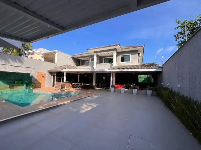 Casa de Alto Padrão em Condomínio Conforto, Sofisticação e Natureza