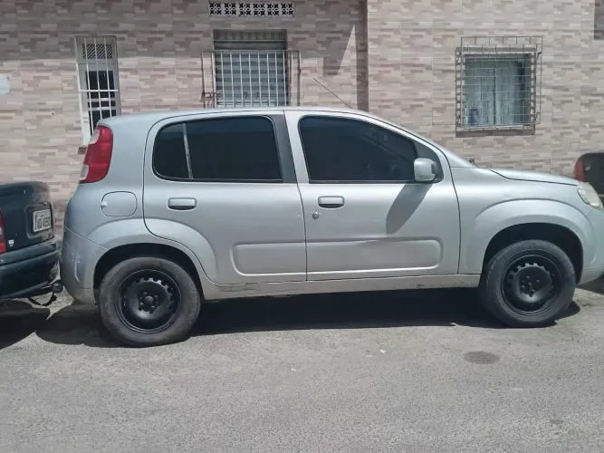 Fiat Uno Vivace 1.0 EVO Fire Flex 8V 3P 2014