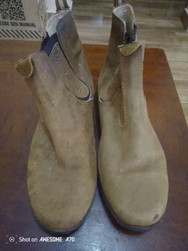 Botina de couro 36
