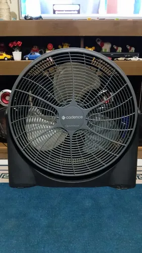 Vende se circulador CADENCE