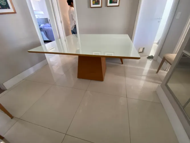 Mesa de 1.50 m quadrados, Chique
