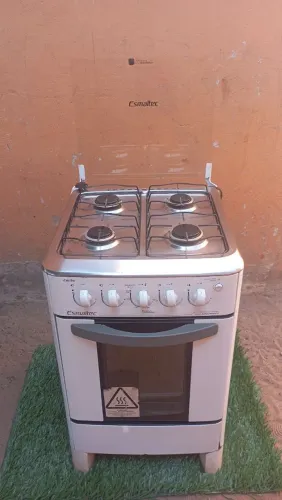 Fogão 4 Bocas elétrico,Funcionando perfeitamente