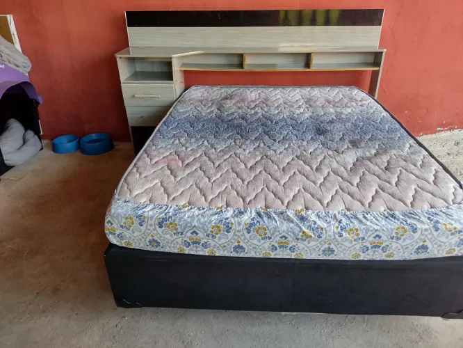 "Imperdível" cama box casal, colchão e cabeçeira