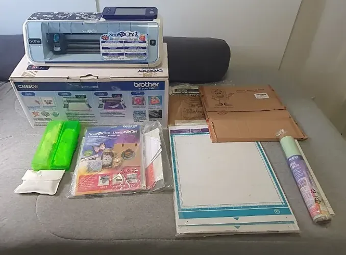 Brother Scan N Cut - Plotter de Corte - CM650W: Diversas Bases + Kit+ Peças Extras