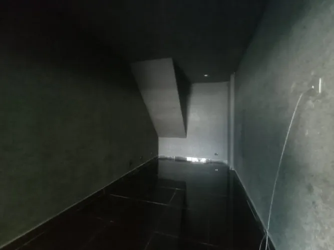 Alugo loja Comercial em Centro Comercial 