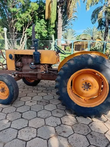 Trator Valmet 68 - 4X2
