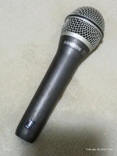 Mic Samson Q7