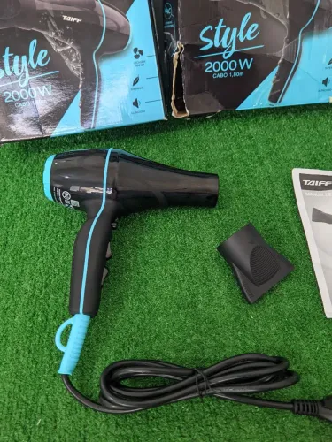 Secador Taiff profissional 220v novo
