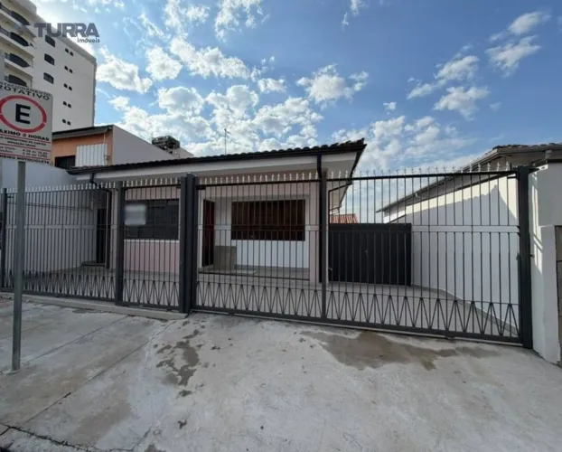 Casa com 4 dormitórios para alugar de 142 m² no Centro em Atibaia/SP - CA6291