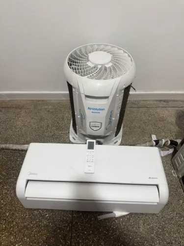 Midea Inverter 9000 BTUS