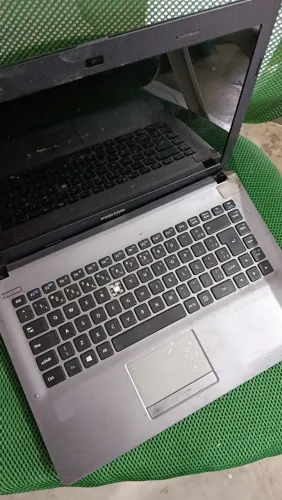 Notebook positivo Retirada de peças*