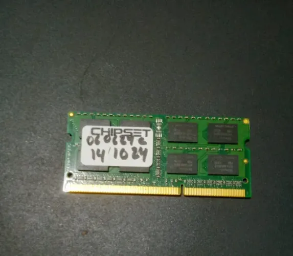 Memoria ram notebook 8gb ddr3 Kingston 1333mhz pouco usada