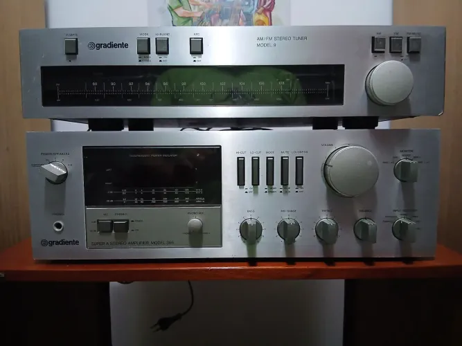 Gradiente Model 366 + Tuner Model 09