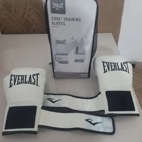 Luva de boxe branca Everlast Core training S/M