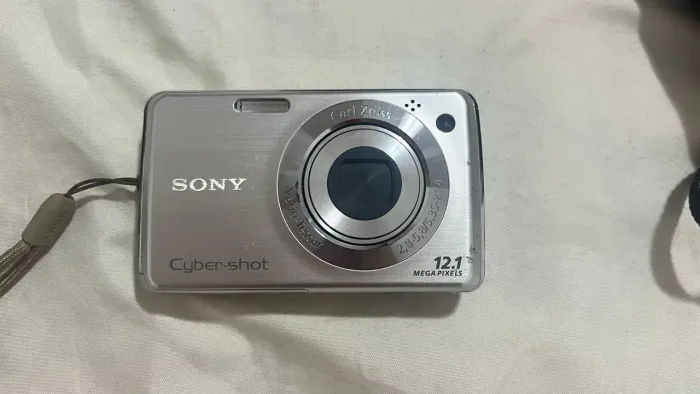cybershot sony dsc w220