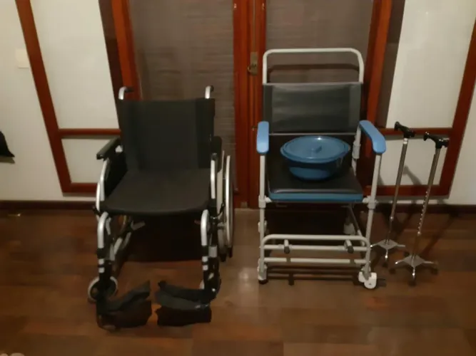 Vendo as duas 1200 .