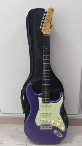 Guitarra Tagima tg500 metallic purple