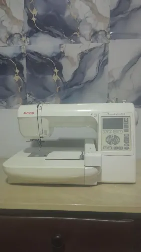 Bordadeira Janome