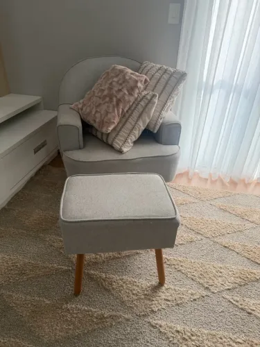 Poltrona de amamentação 