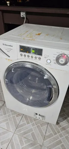 Retirada de peças ou Reparo - Maquina de Lavar ELETROLUX