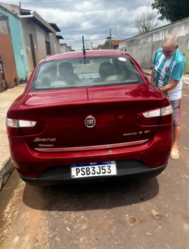 Fiat Grand Siena Essence Dual. 1.6 Flex 16V 2015