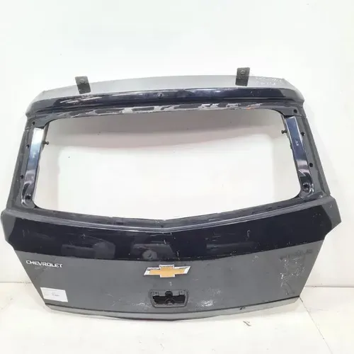 Tampa Traseira Gm Agile Hatch 2009 2016 Preto C/ Furo Avaria