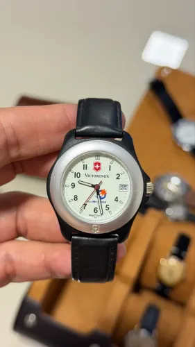 VICTORINOX SWISS ARMY VINTAGE 38MM - SWISS MADE | RARO