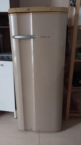Geladeira Electrolux RE26 Vintage! 