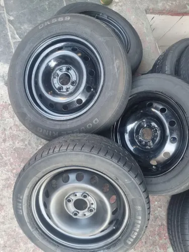 Vendo jogo de rodas Fiat aro 14