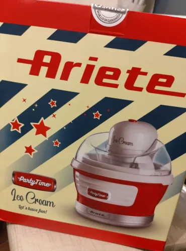 Sorveteira 220v Ariete Party Time Na Caixa