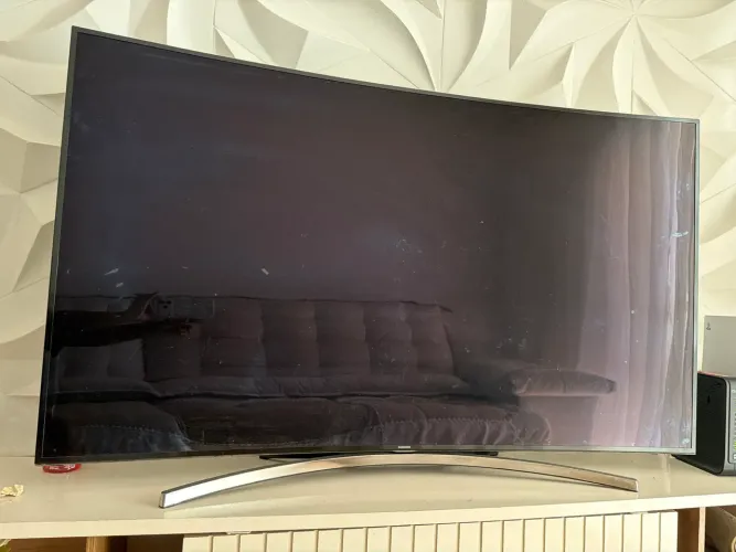 Televisão Samsung 65 polegadas 4k em perfeito estado de funcionamento