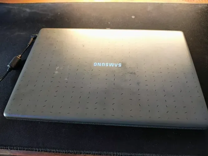 Notebook Samsung Flahs 30 (NP530XBB)