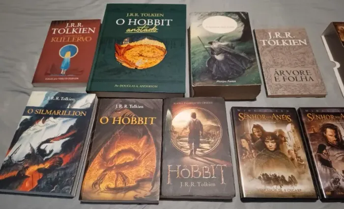 Coleção Tolkien + DVDs - O Senhor dos Anéis - oportunidade para colecionador