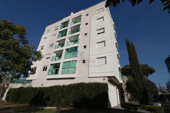 Apartamento mobiliado de 3 dormitórios à venda no Bigorrilho
