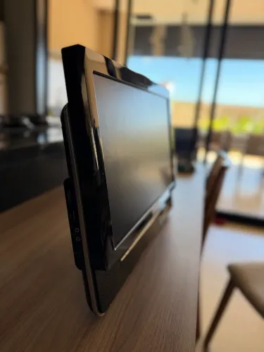 Computador Lenovo All-in-One - Ótimo Estado - Ideal para Estudos e Escritório