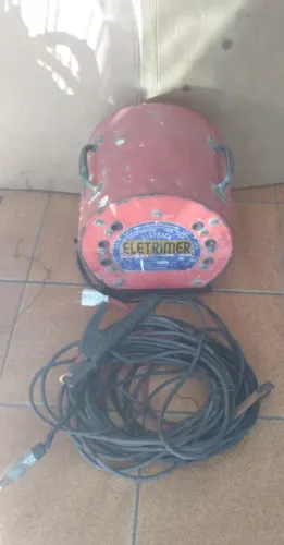 Máquina de solda elétrica