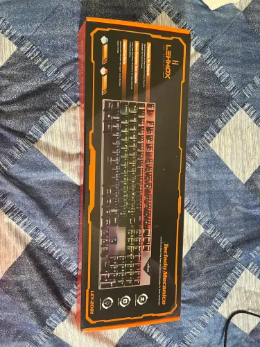 Teclado mecânico (switch vermelho,100%)