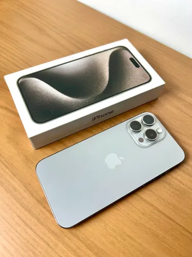 IPHONE 15 PRO MAX Ótimo Estado