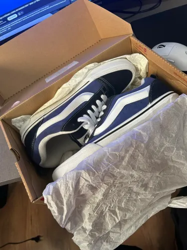 Tênis Knu Skool Navy True White - Tamanho 42 - nunca usado