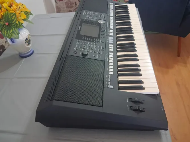 Teclado Yamaha Psr S950