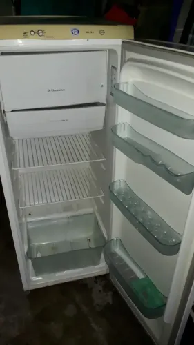 Geladeira eletrolux 110v 